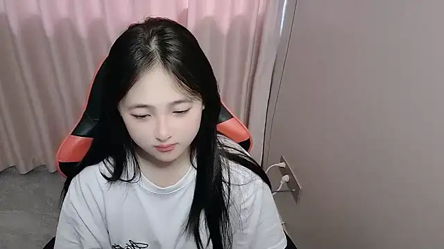 Snapshot of xxz98 chatting on April 2026 09:10:01 AM xxz98 online show from April 2026 09:10:01 AM