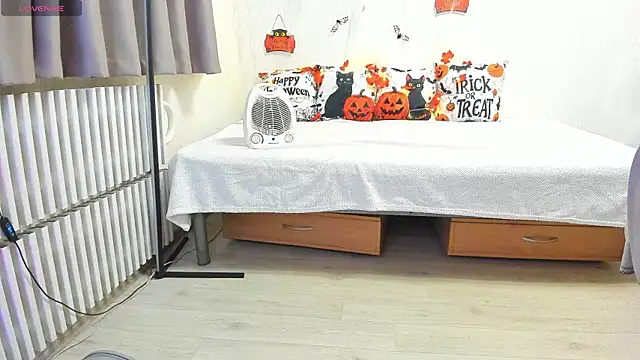 MilisaSweet777 online show from October 2025 07:10:02 PM