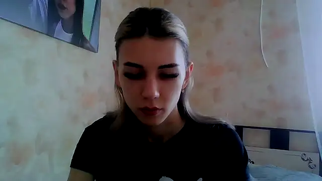 Crazy Empresis online show from April 2026 05:27:01 AM