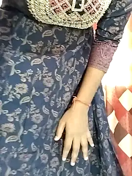 Snapshot of Laxmi_89 chatting on September 2025 03:10:01 AM Laxmi 89 online show from September 2025 03:10:01 AM