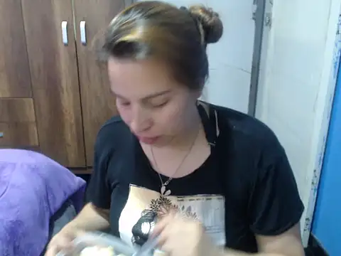 cloequeen15 online show from October 2025 08:02:02 PM