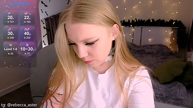 RebeccaAster online show from December 2025 09:11:01 PM