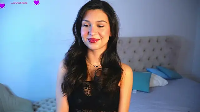 Snapshot of LaylaHoeft chatting on September 2025 03:50:02 PM LaylaHoeft online show from September 2025 03:50:02 PM