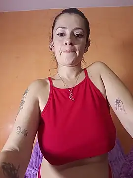 Snapshot of KiaraEvans2 chatting on November 2025 02:24:01 AM KiaraEvans2 online show from November 2025 02:24:01 AM