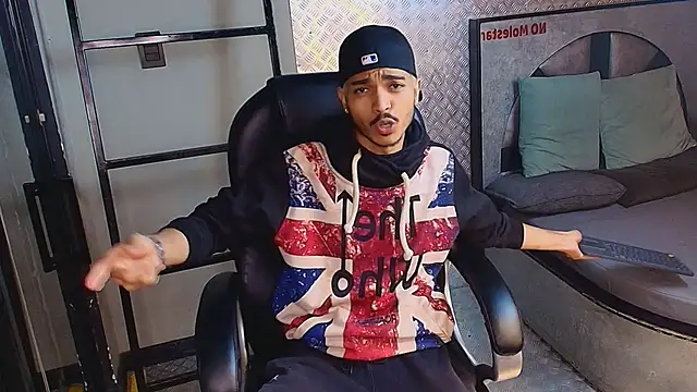 MarcusRain  online show from October 2025 03:24:02 AM