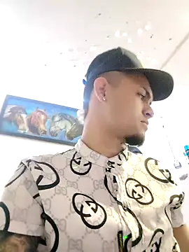 gaeldavid online show from November 2025 03:50:02 AM