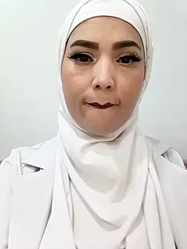 Snapshot of jamila_zair chatting on March 2026 02:31:02 PM jamila zair online show from March 2026 02:31:02 PM