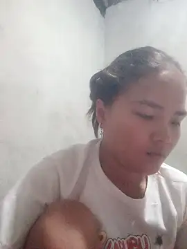 Sexy-Mama25 online show from April 2026 06:05:02 PM