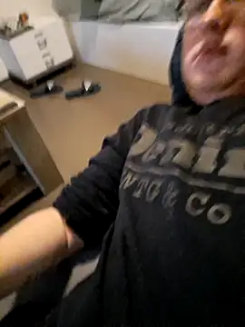 Snapshot of geilerd122 chatting on January 2026 05:49:02 PM geilerd122 online show from January 2026 05:49:02 PM