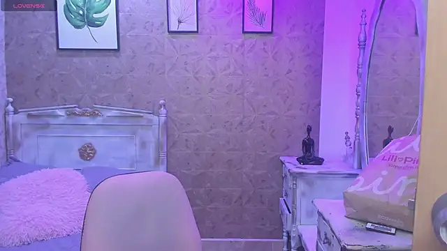 Salome Smitth 1 online show from March 2026 08:55:01 PM