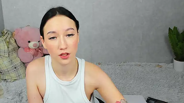 EileenMoores online show from November 2025 07:44:02 AM