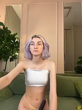 MiaInAir online show from September 2025 05:47:02 PM