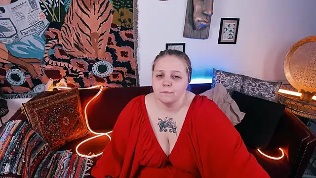 Snapshot of SladaDell chatting on September 2025 05:07:01 AM SladaDell online show from September 2025 05:07:01 AM