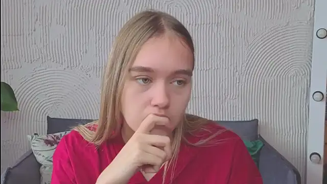 Snapshot of Vel1ka chatting on September 2025 09:31:02 AM Vel1ka online show from September 2025 09:31:02 AM