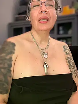 dieseldame1313 online show from March 2026 07:24:01 AM