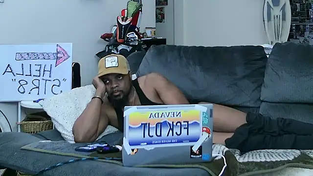 Str8ishVegasGuy online show from October 2025 01:30:01 AM