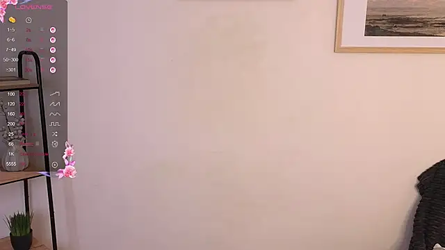 Snapshot of Bonnie_Nunez chatting on October 2025 10:08:01 PM Bonnie Nunez online show from October 2025 10:08:01 PM