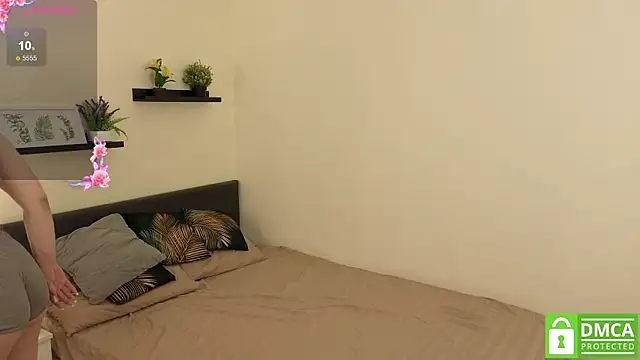 Snapshot of Bonnie_Nunez chatting on October 2025 06:08:02 PM Bonnie Nunez online show from October 2025 06:08:02 PM