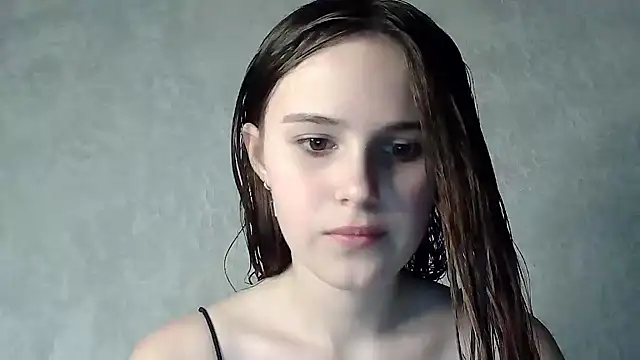 SweetLoraa online show from September 2025 07:02:02 PM