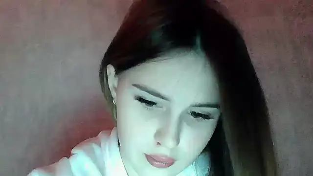 SweetLoraa online show from February 2026 04:33:01 PM