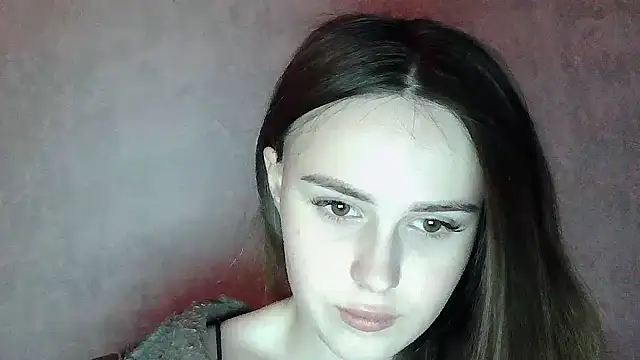 SweetLoraa online show from April 2026 10:26:01 PM