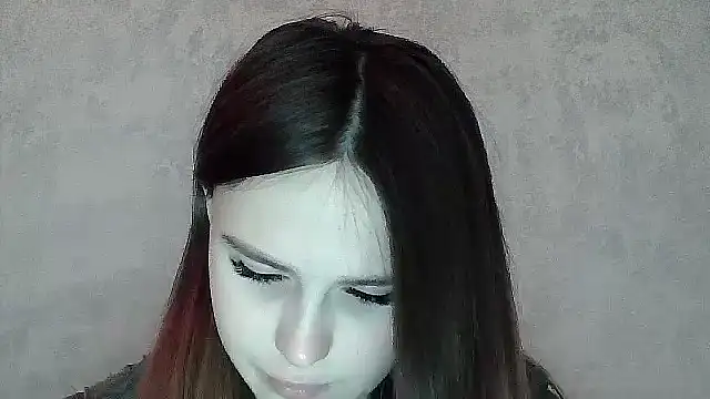 SweetLoraa online show from April 2026 03:41:02 PM