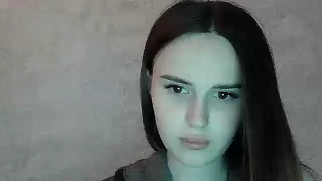 SweetLoraa online show from May 2026 04:59:01 PM