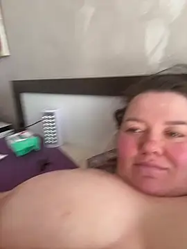 SunnyLeila2101 online show from March 2026 09:05:01 AM