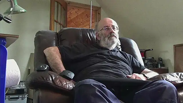 janzer13 online show from January 2026 02:30:01 PM