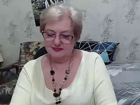 Snapshot of Renata62011 chatting on June 2026 03:47:01 PM Renata62011 online show from June 2026 03:47:01 PM