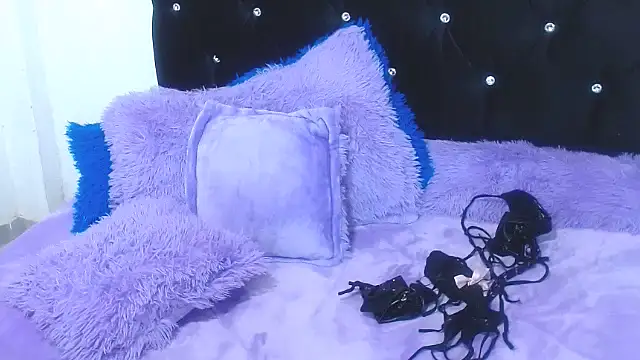 Snapshot of Gabi_Jhons_23 chatting on November 2025 10:15:02 AM Gabi Jhons 23 online show from November 2025 10:15:02 AM