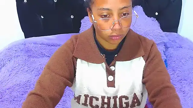 Snapshot of Gabi_Jhons_23 chatting on November 2025 09:54:02 AM Gabi Jhons 23 online show from November 2025 09:54:02 AM