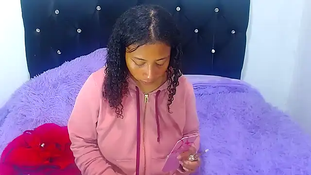 Snapshot of Gabi_Jhons_23 chatting on December 2025 11:59:01 AM Gabi Jhons 23 online show from December 2025 11:59:01 AM