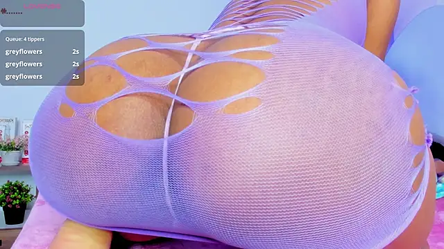 Snapshot of bell_popperr_ chatting on November 2025 11:21:01 AM bell popperr online show from November 2025 11:21:01 AM