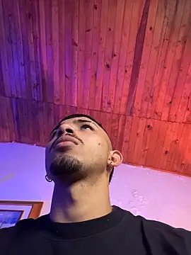 ArturoCardona  online show from December 2025 01:17:04 PM