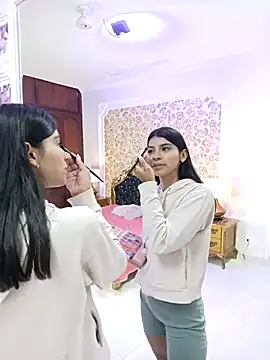 Lola Pierce online show from September 2025 11:33:01 AM