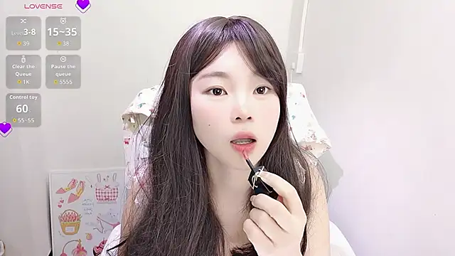 Snapshot of 9aunatiis chatting on November 2025 06:40:02 PM 9aunatiis online show from November 2025 06:40:02 PM