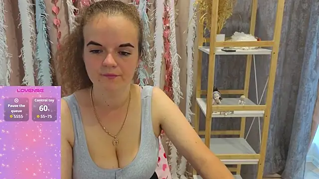 Luisa Rosee online show from September 2025 03:56:02 PM