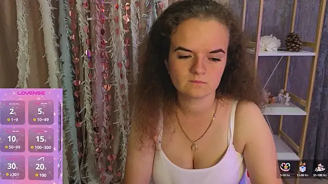 Luisa Rosee online show from September 2025 07:19:02 PM