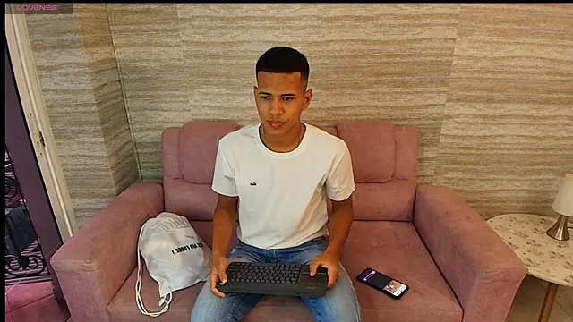 KingStark  online show from October 2025 11:20:02 AM