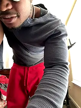 KeYBuMp323 online show from December 2025 04:03:02 PM