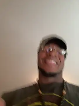 Snapshot of KeYBuMp323 chatting on April 2026 01:30:01 PM KeYBuMp323 online show from April 2026 01:30:01 PM