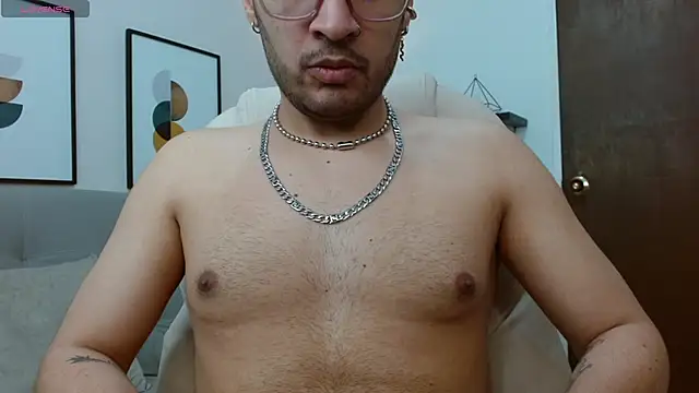   Damian    online show from November 2025 11:10:01 PM