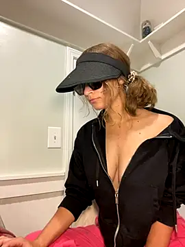 Lilamelon online show from October 2025 01:14:02 AM