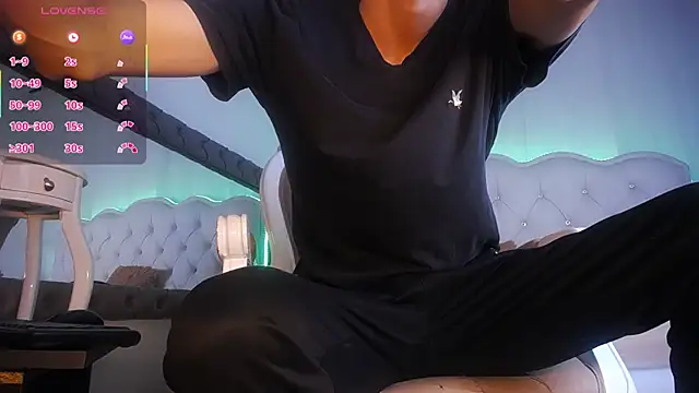 Charlie Cock  online show from December 2025 03:14:02 AM