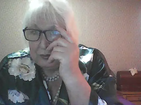 Snapshot of Alexia64231 chatting on October 2025 05:41:02 AM Alexia64231 online show from October 2025 05:41:02 AM