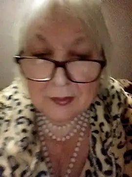 Alexia64231 online show from November 2025 02:11:02 AM