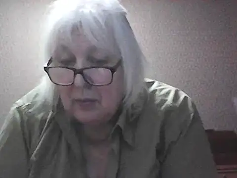 Alexia64231 online show from December 2025 06:47:01 PM