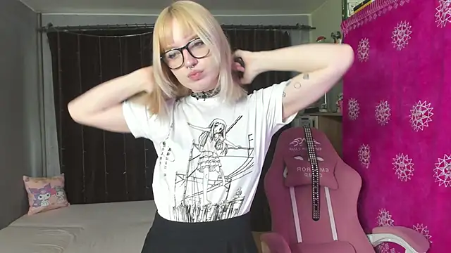 Snapshot of godlikegirlyy chatting on September 2025 11:55:01 AM godlikegirlyy online show from September 2025 11:55:01 AM