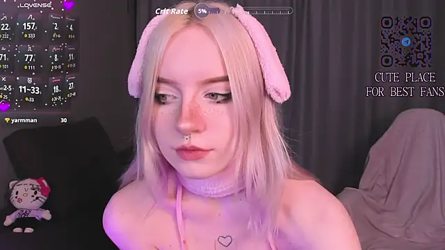 godlikegirlyy online show from June 2026 03:54:01 PM